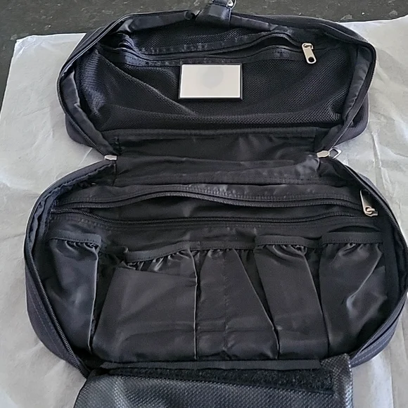 Eddie Bauer Men's Luggage Hanging Toiletry Bag Black BRAND NEW - Picture 8 of 11